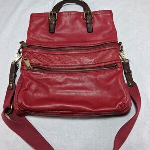 Fossil Explorer Large Tote Crossbody Bag Fold Over Purse Soft Red Leather